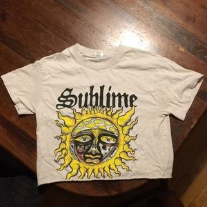 Cropped off white sublime tee